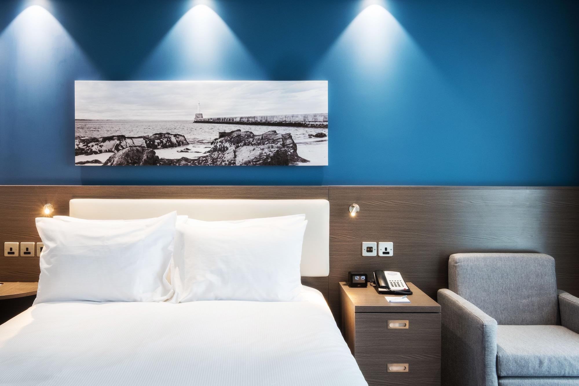Hampton By Hilton Aberdeen Westhill Kirkton of Skene Exterior foto